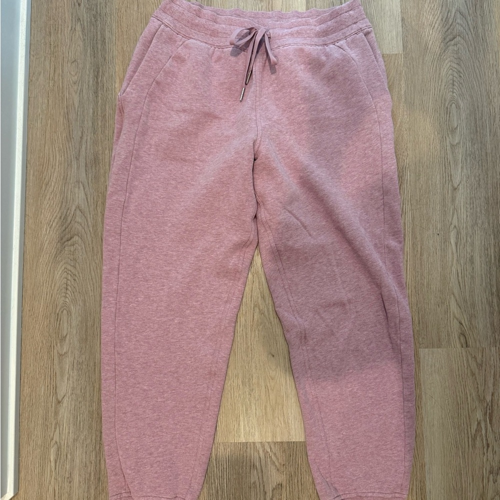 NWOT Rose Pink Lululemon Scuba Joggers